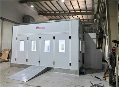 Cabine de pulvérisation industrielle au Bangladesh